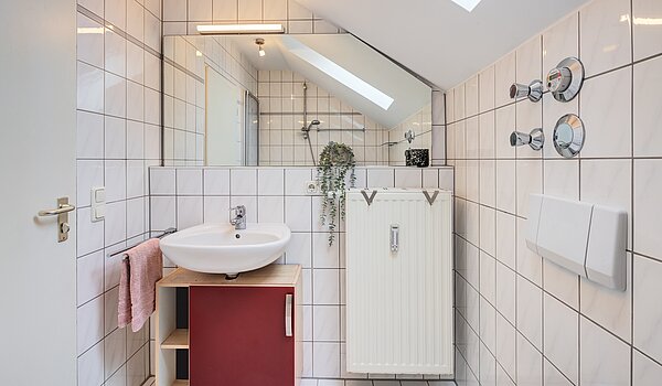 Appartamento a 2 camere | Poing | 70373 | Tageslichtbad mit...