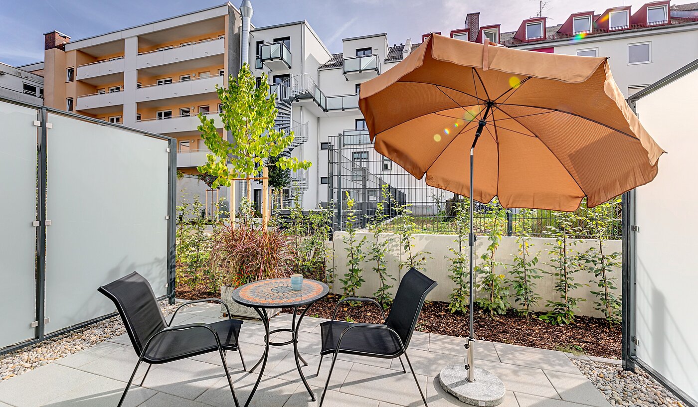 Appartamento al piano terra a 1 camera | München-Milbertshofen | 2202ML8 | Terrasse mit Südausrichtung...