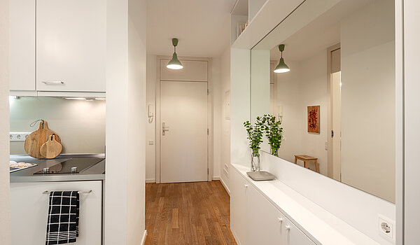 Appartamento a 2 camere | München-Solln | 70418 | Flur Blickrichtung Eingang