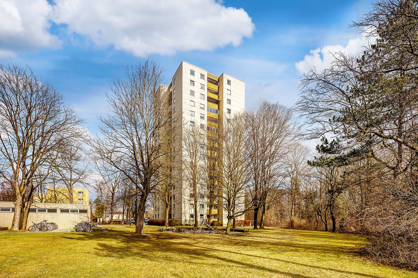 Appartamento a 3 camere | München-Feldmoching | 2201ML2 | Außenansicht des Hauses