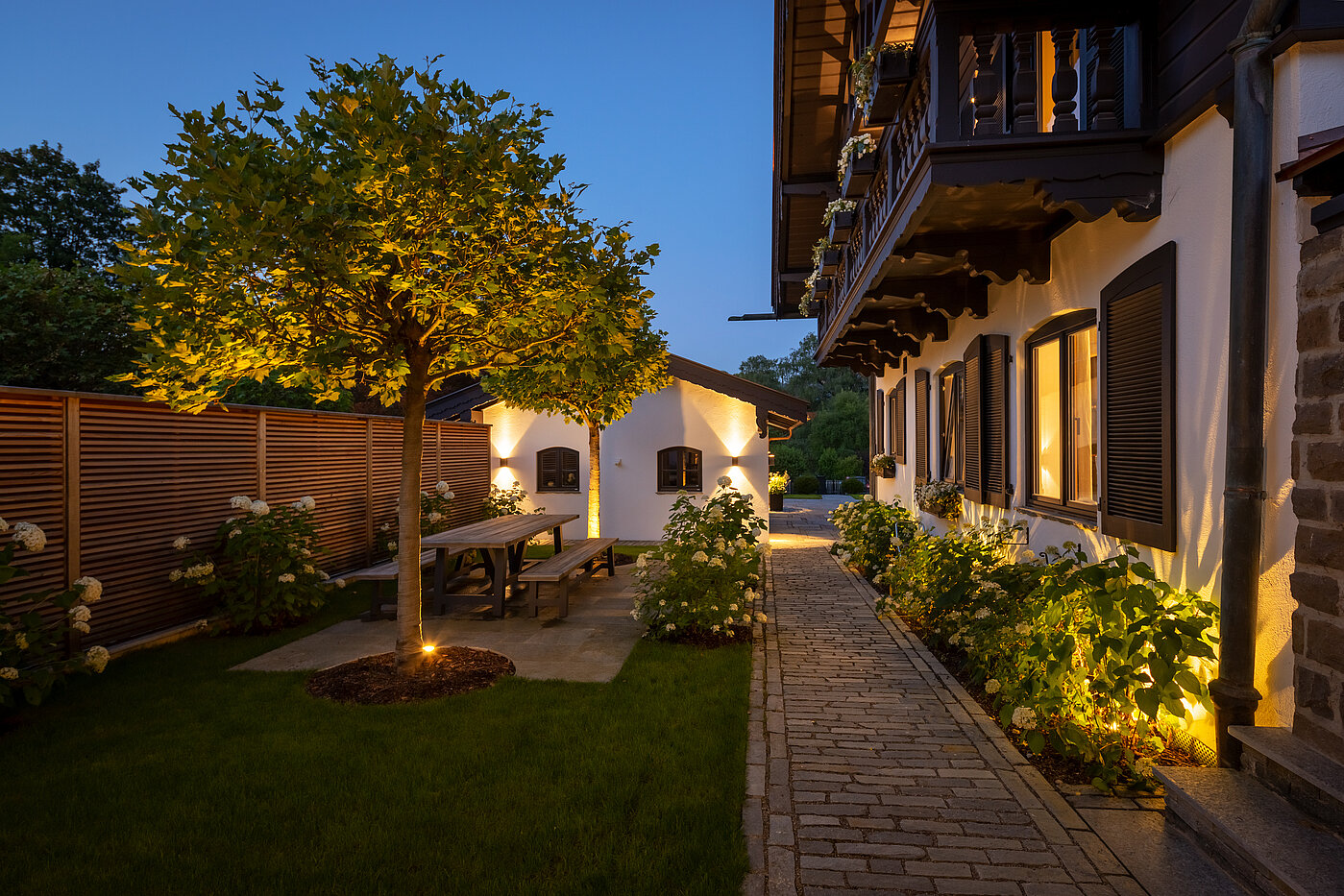 Proprietà speciale a 15 camere | Bad Wiessee | 701592 | Chalet II Innenhof