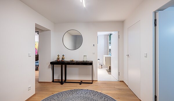 Casa a schiera d'angolo a 6 camere | München-Trudering | 70191 | Foyer im Untergeschoss
