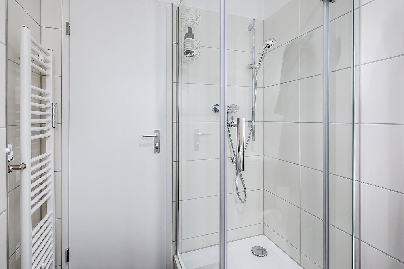 Appartamento a 1 camera | München-Neuhausen | 2010ML6 | ...mit Vollglasdusche
