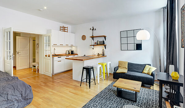 Appartamento a 1 camera | München-Ludwigsvorstadt | 70388 | Wohn- und Schlafbereich