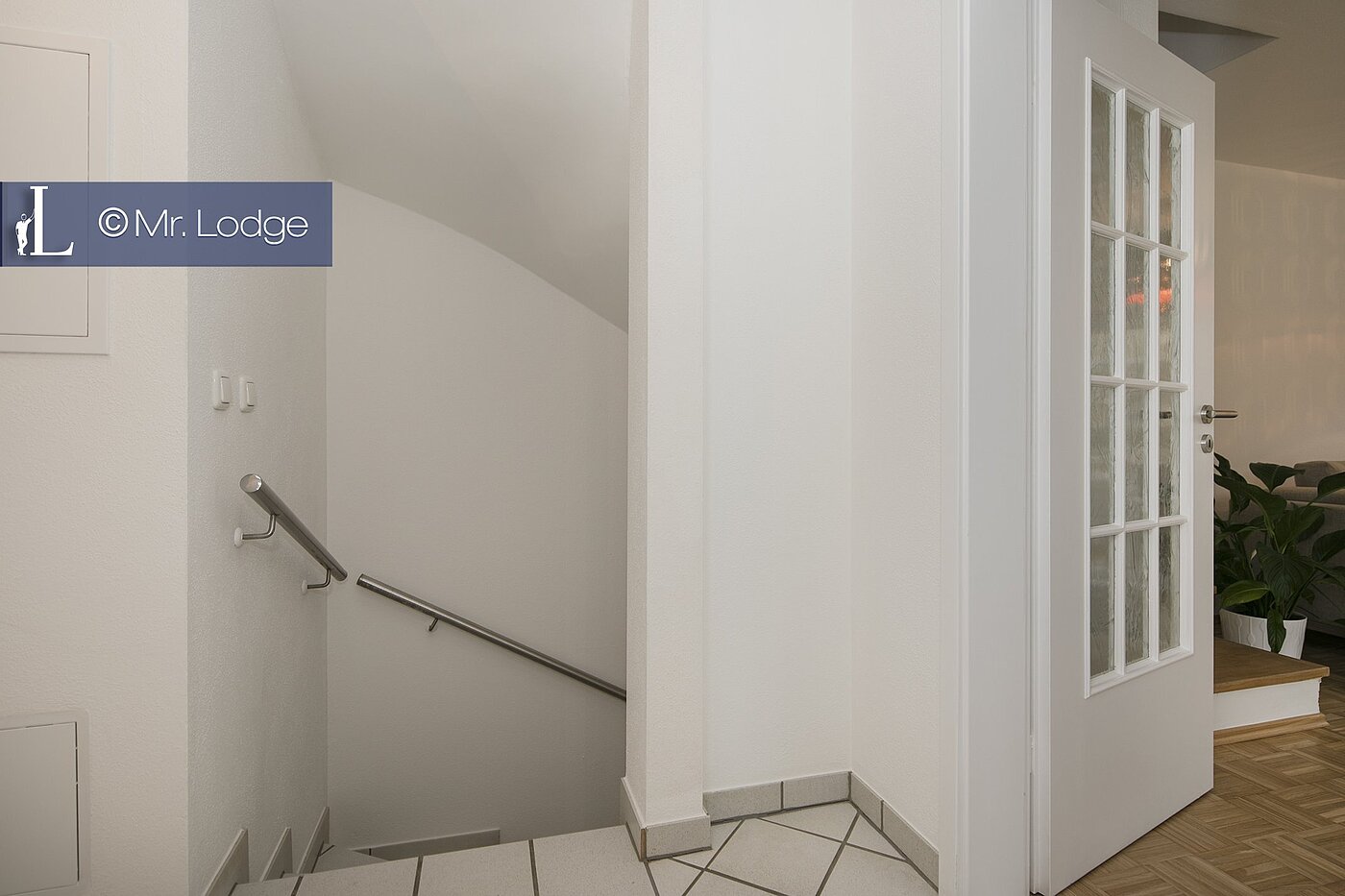 Casa bifamiliare a 5 camere | 1702ML1 | Treppe zum UG
