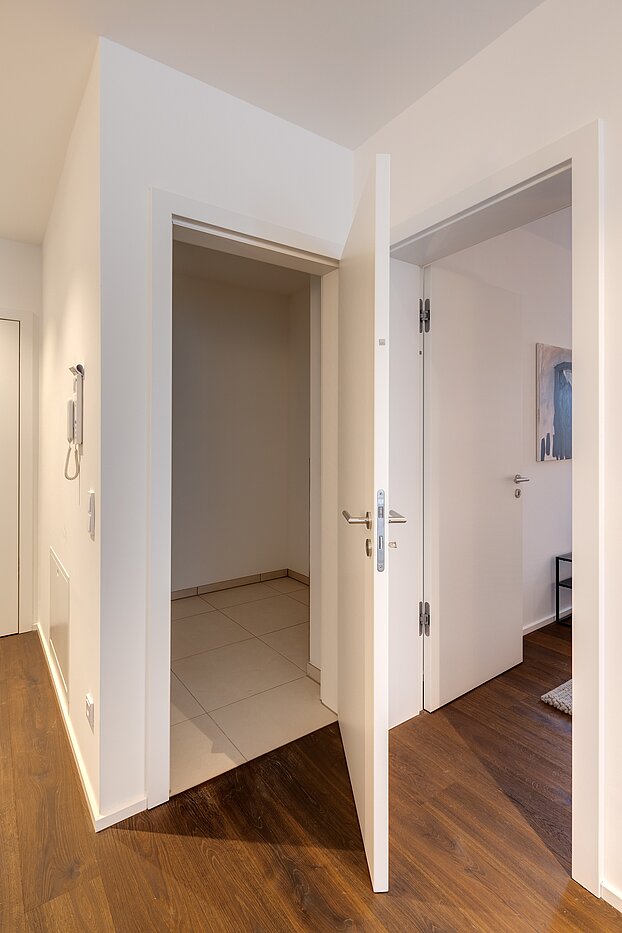 Terrassenwohnung a 2 camere | München-Harlaching | 70372 | Großer Abstellraum