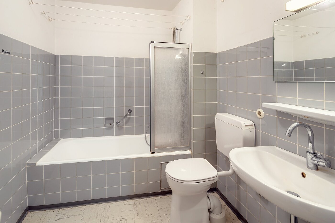 Appartamento a 4 camere | München-Hadern | 2003ML2 | Bad mit Badewanne