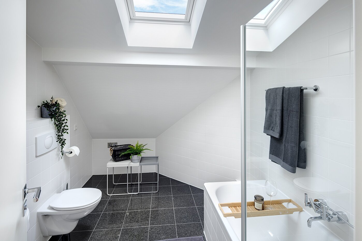 Appartamento mansardato a 1 camera | München-Sendling | 700402 | Badezimmer mit Wanne