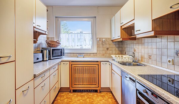 Appartamento a 2.5 camere | München-Hadern | 70393 | Küche mit Fenster...