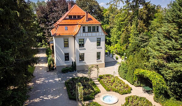 Villa a 9 camere | Reutlingen | 70231 | Blick in den Park