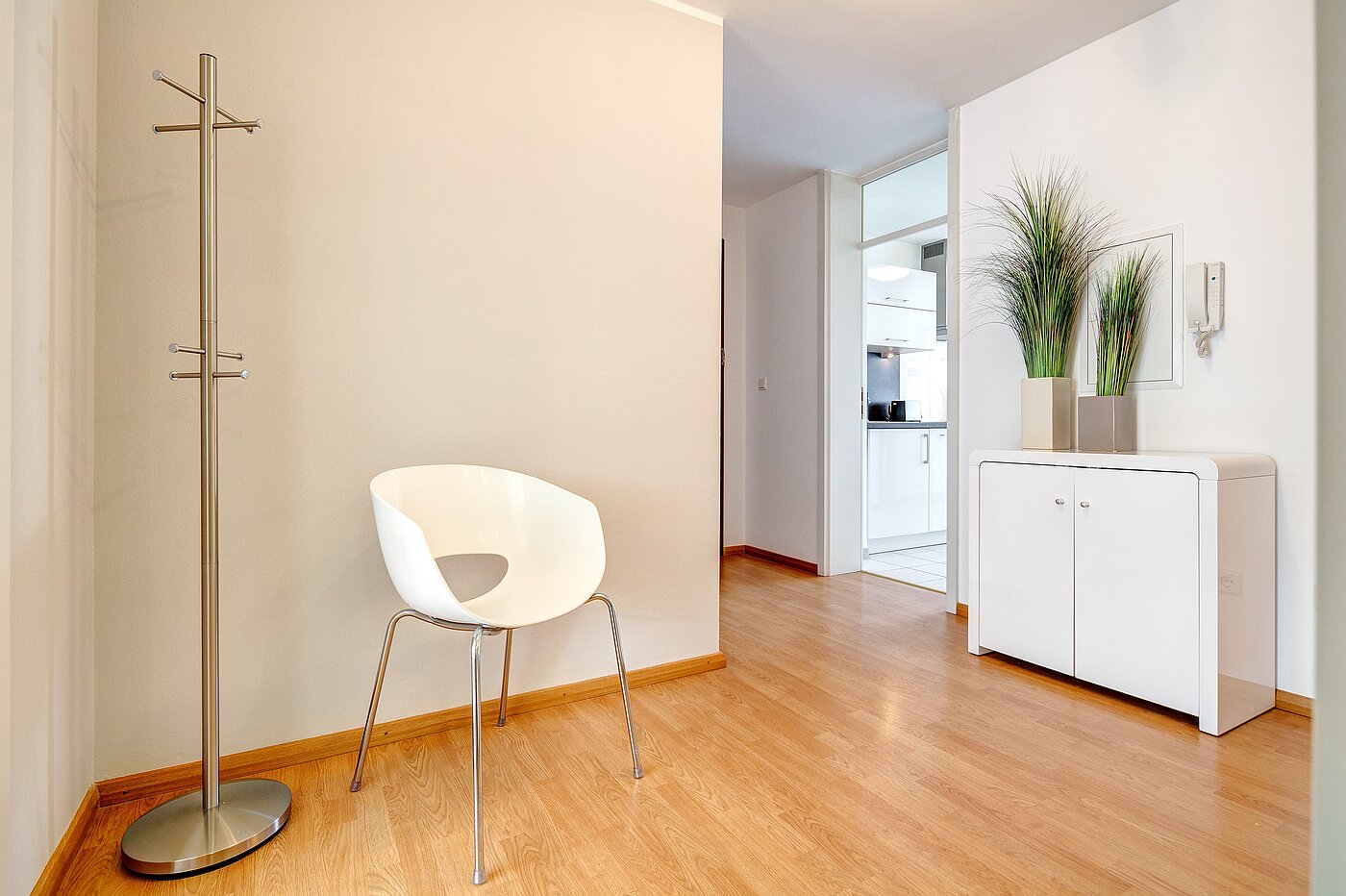Appartamento a 2 camere | München-Schwabing | 70102 | ...mit Platz für einen Garderobenschrank