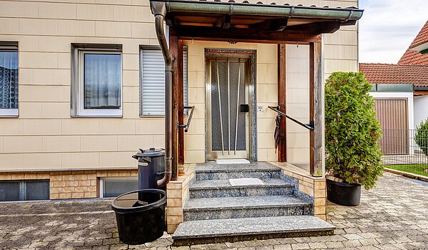 Casa indipendente a 6 camere | Unterschleißheim | 2209ML7 | Hauseingang