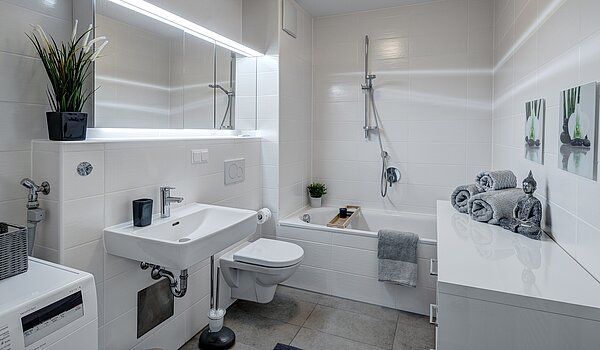Appartamento a 3 camere | 70483 | Masterbad mit Wann