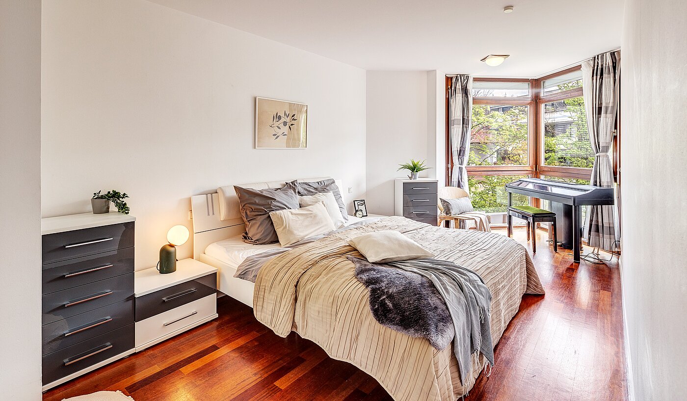 Appartamento a 3 camere | München-Schwabing | 2202ML12 | Blick ins Schlafzimmer...