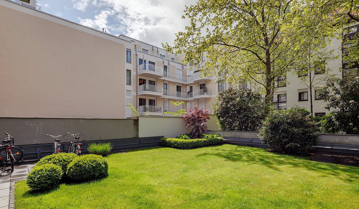 Appartamento a 2 camere | München-Maxvorstadt | 2105ML2 | ...herrlich grünen Innenhof