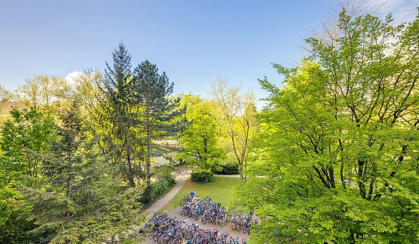 Appartamento a 2 camere | München-Sendling-Westpark | 2204ML2 | ...Blick auf das parkähnliche Grundstück