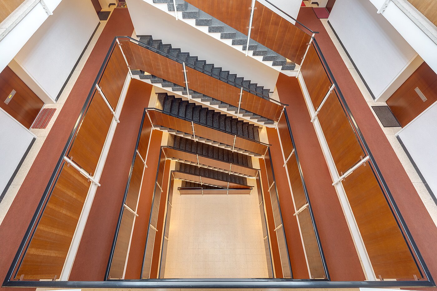 Apartment a 1 camera | München-Solln | 70499 | Gepflegtes Treppenhaus
