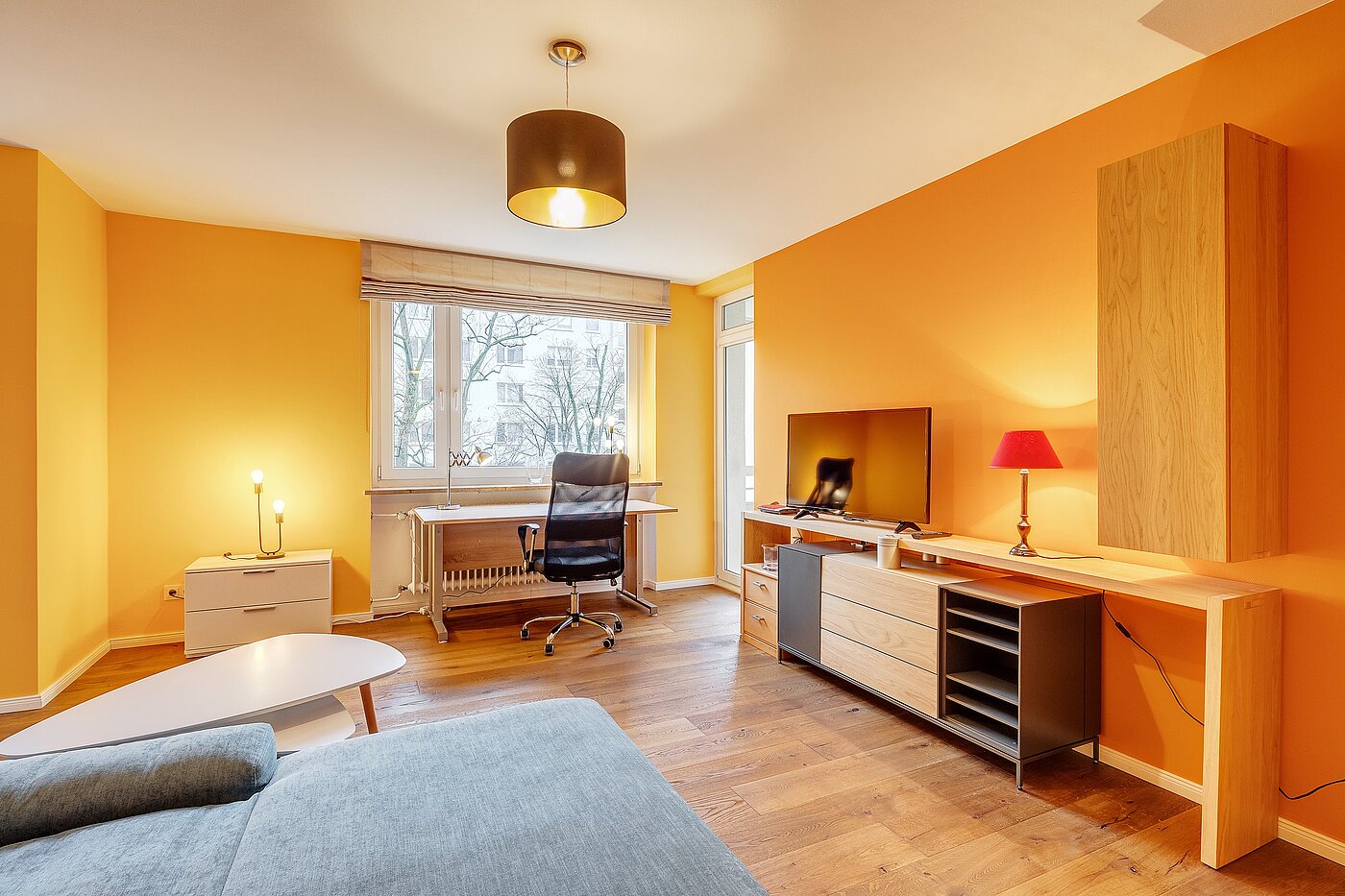 Appartamento a 2 camere | München-Bogenhausen | 70287 | Helles Wohnzimmer mit...