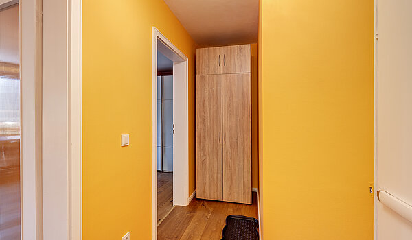 Appartamento a 2 camere | München-Bogenhausen | 70287 | ...mit Blickrichtung Schlafzimmer...