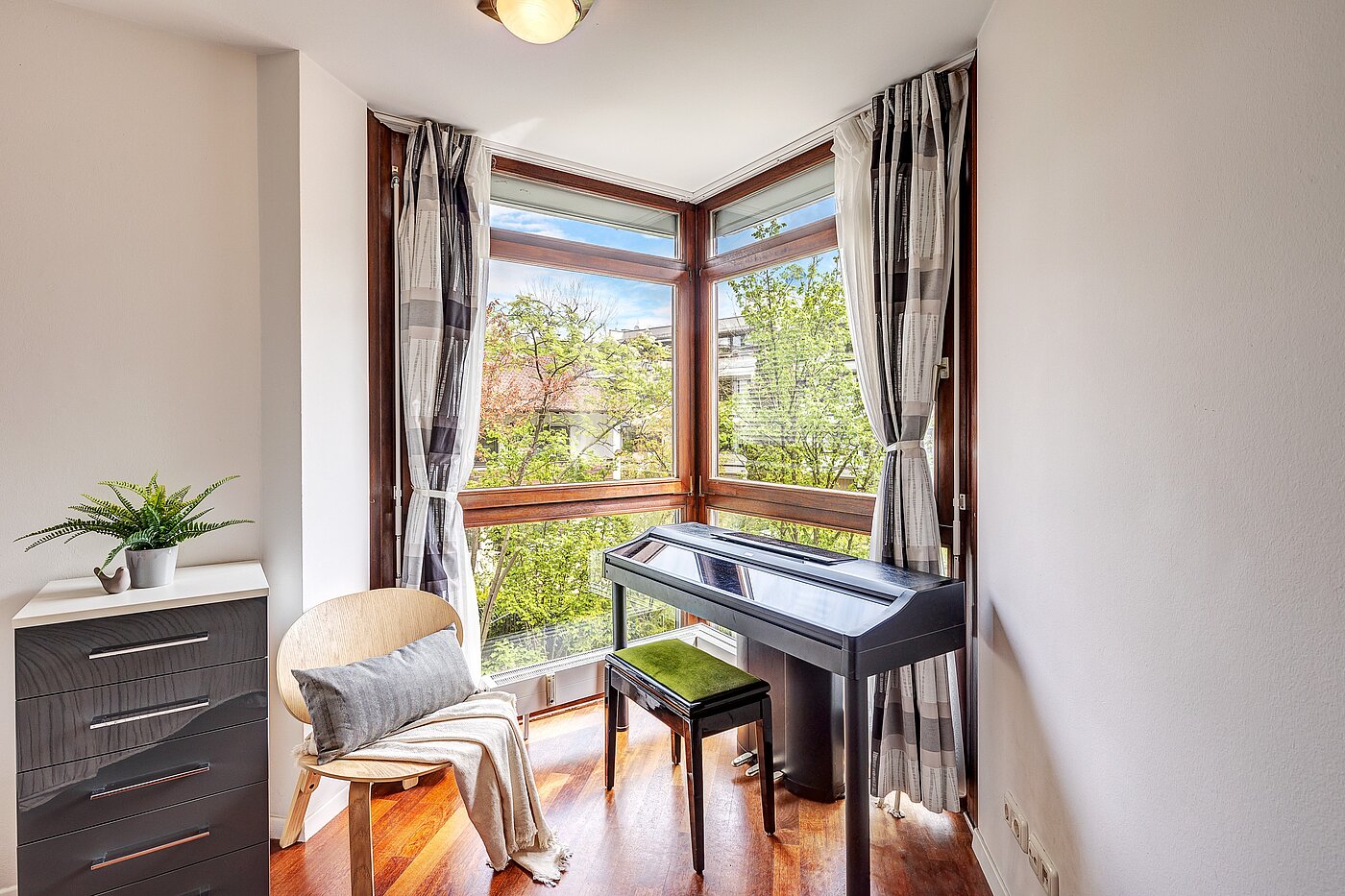 Appartamento a 3 camere | München-Schwabing | 2202ML12 | Viel Licht strömt ein