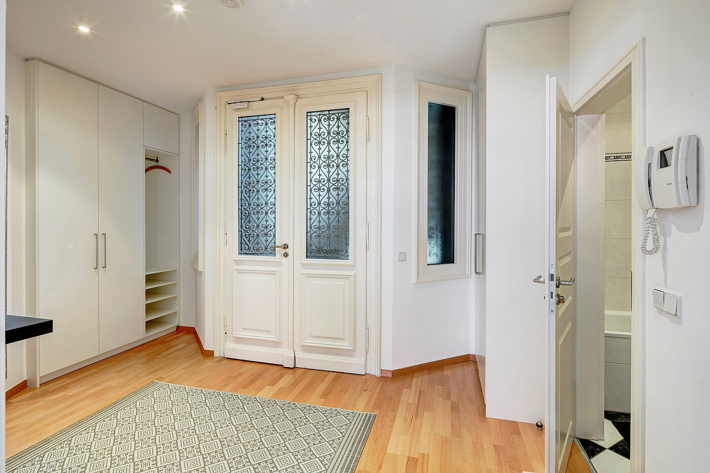 Appartamento a 1 camera | München-Ludwigsvorstadt | 70388 | Eingangstüre