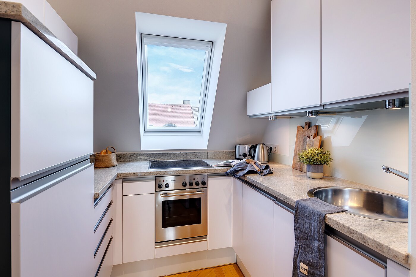 Appartamento a 2 camere | München-Schwabing | 2208ML2 | Geschmackvolle Einbauküche...