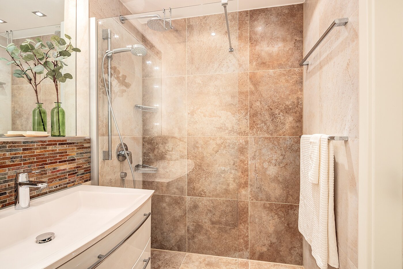 Appartamento a 3 camere | München-Maxvorstadt | 70133 | ...großer Dusche