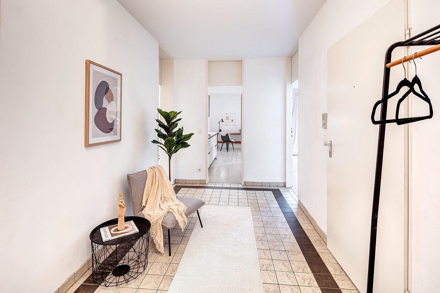 Appartamento al piano terra a 2.5 camere | München-Harlaching | 70018 | ...Eingangsbereich mit...
