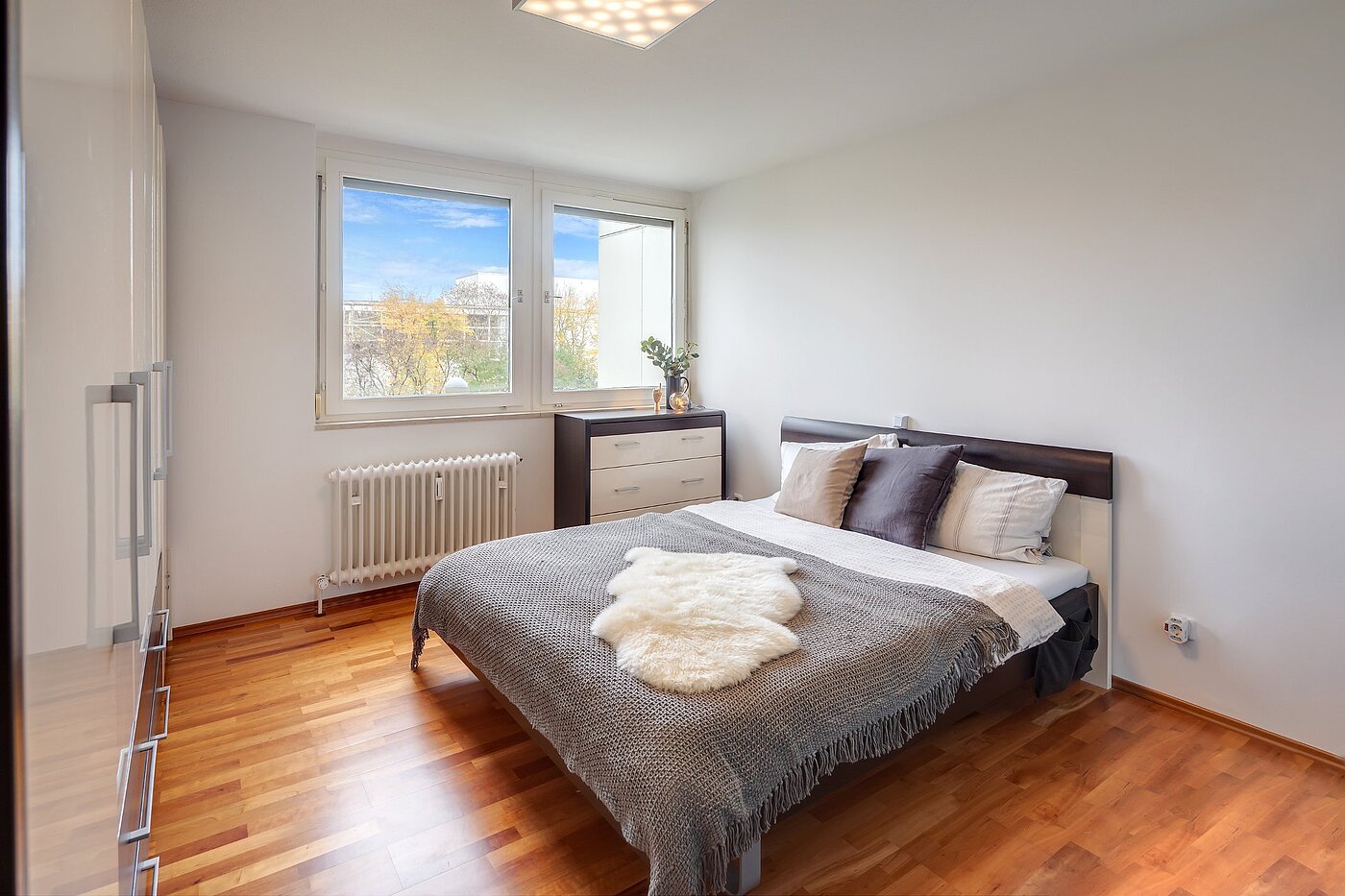 Appartamento a 3 camere | München-Perlach | 2010ML5 | Großes Schlafzimmer