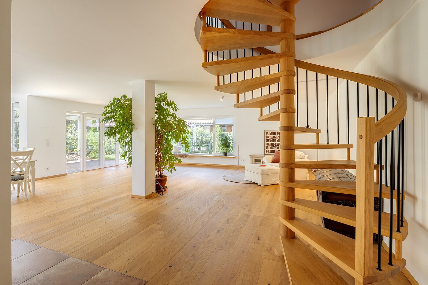 Proprietà speciale a 8 camere | 70406 | Wohnen Erdgeschoss