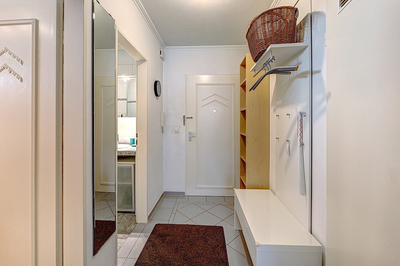 Appartamento a 2 camere | München-Milbertshofen | 701801 | Flur Richtung Eingang
