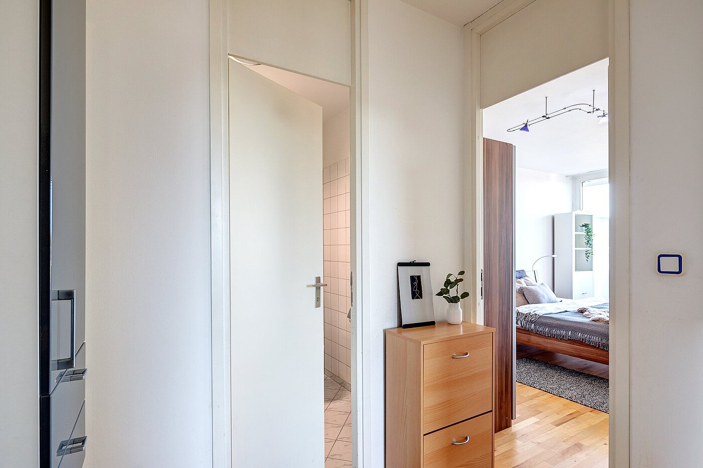 Appartamento a 2 camere | München-Sendling-Westpark | 2010ML9 | Zugang zum Bad u. Schlafzimmer