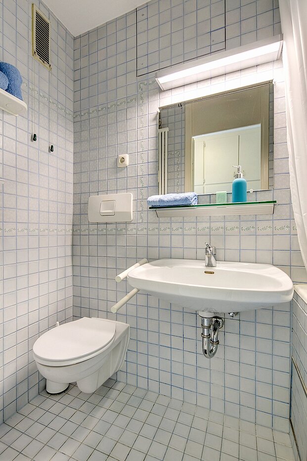 Appartamento a 1 camera | München-Maxvorstadt | 2105ML7 | Hell gefliestes Bad...