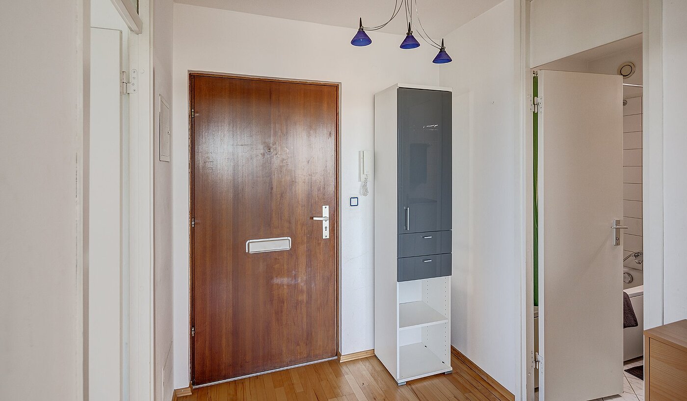 Appartamento a 2 camere | München-Sendling-Westpark | 2010ML9 | Eingangsbereich mit Garderobe