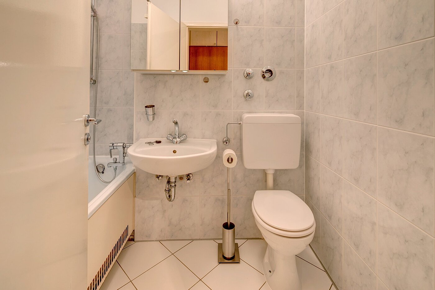 Piano rialzato a 1 camera | München-Neuhausen | 1911ML10 | Bad