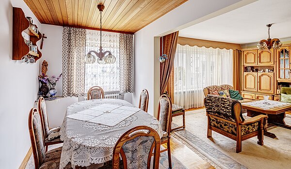 Casa indipendente a 6 camere | Unterschleißheim | 2209ML7 | Wohn- und Essbereich mit...