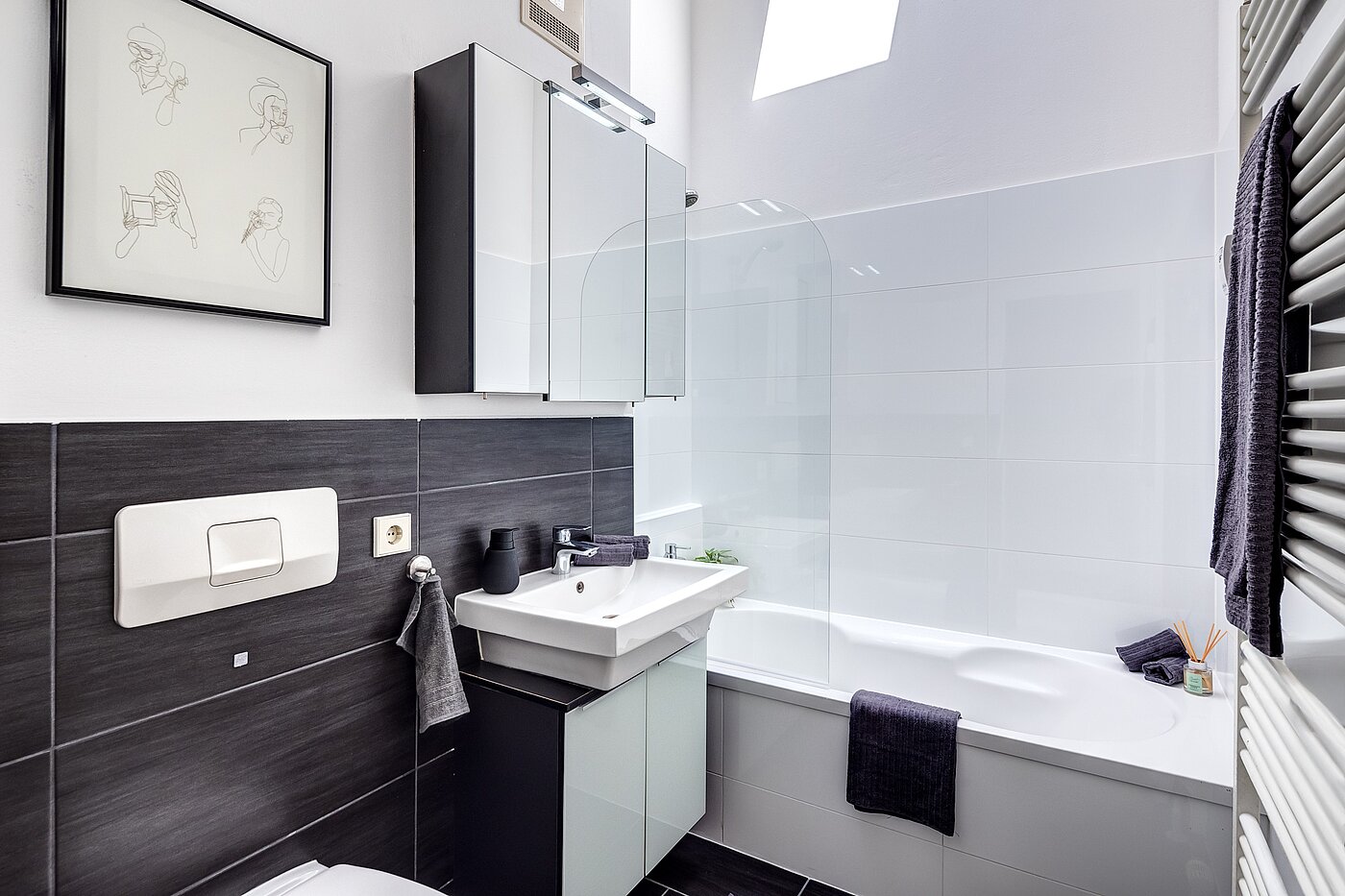 Appartamento a 2 camere | München-Untermenzing | 70177 | Modernes Badezimmer...