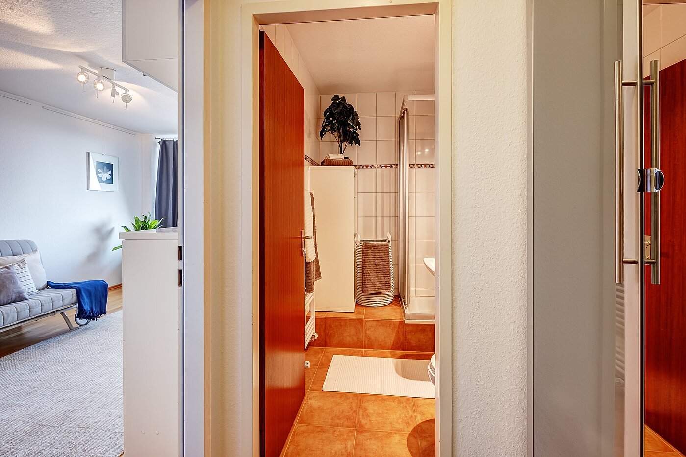 Appartamento a 1 camera | München-Laim | 2107ML8 | Flur mit Garderobenschrank
