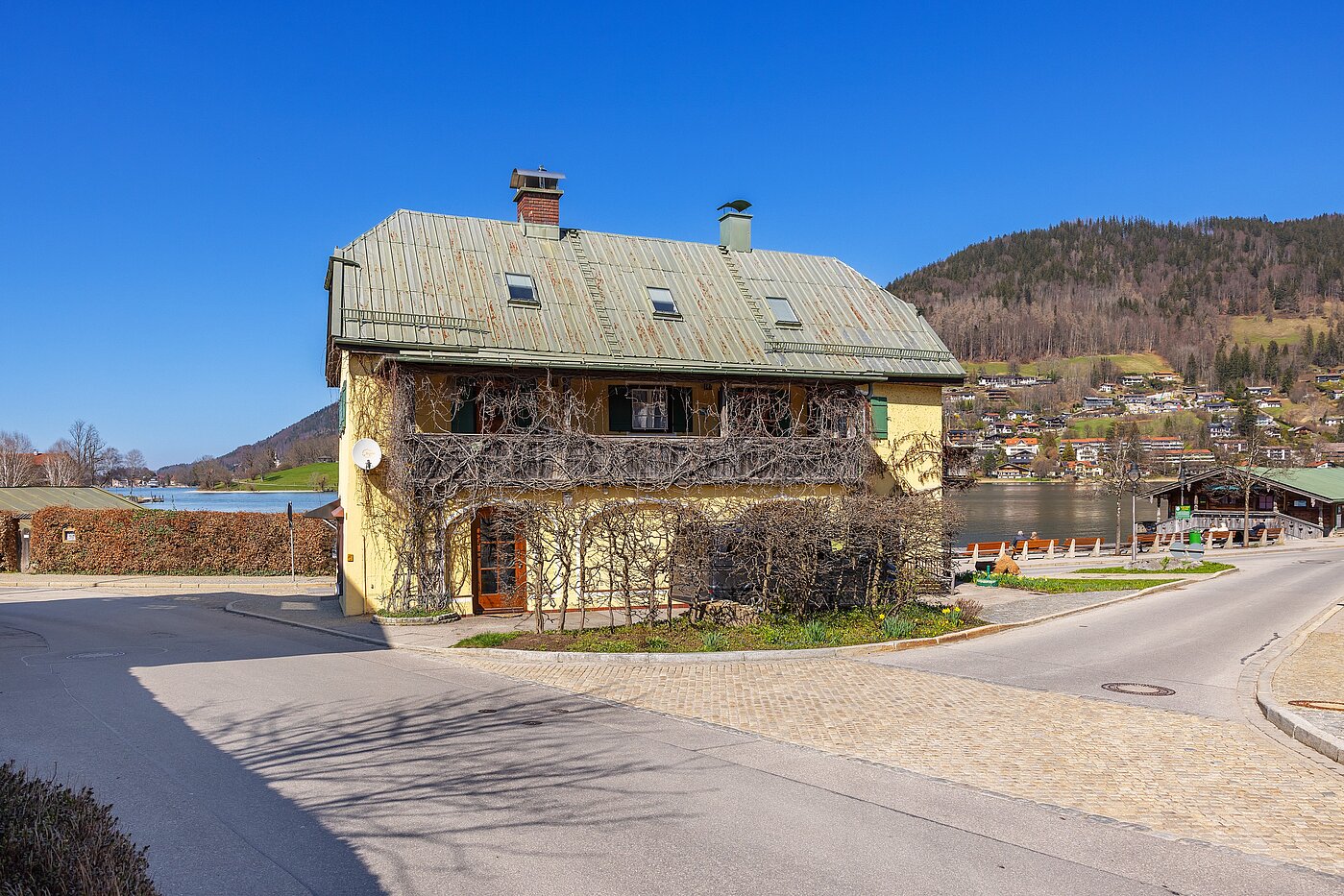 Mehrfamilienhaus a 11 camere | Rottach-Egern | 70215 | in zentraler Lage.
