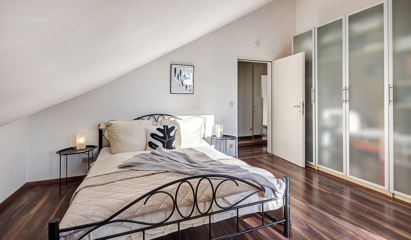 Appartamento a 2 camere | München-Untermenzing | 70177 | Helles Schlafzimmer...