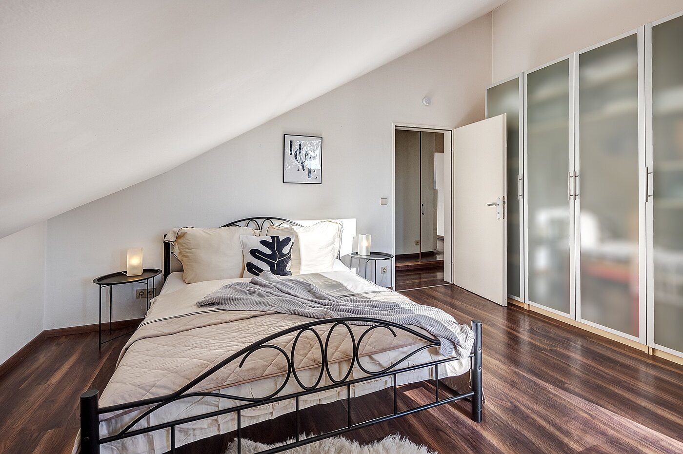 Appartamento a 2 camere | München-Untermenzing | 70177 | Helles Schlafzimmer...