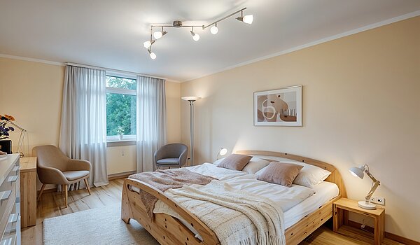 Appartamento a 4 camere | München-Aubing | 70276 | Schlafzimmer I (KI-generierte Inhalte)