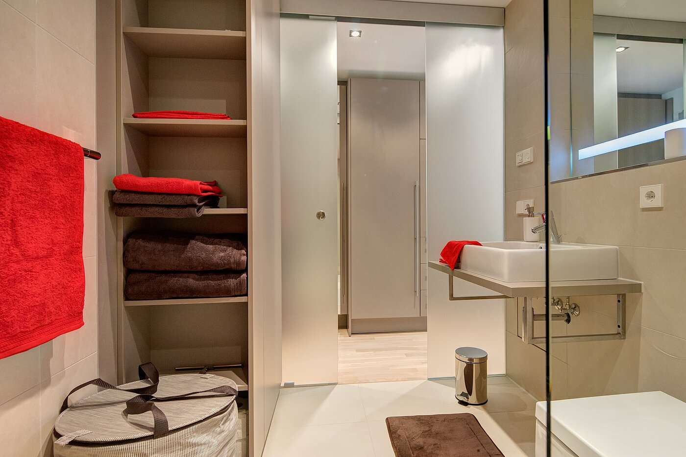 Appartamento al piano terra a 1 camera | München-Bogenhausen | 2301ML3 | Geschmackvolles Badezimmer
