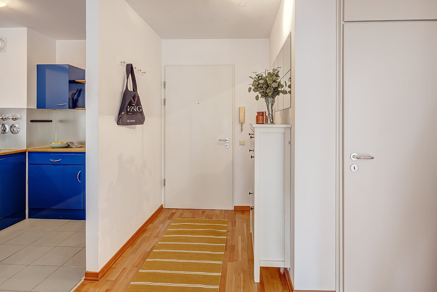 Appartamento a 2 camere | München-Schwabing | 2109ML3 | Blick zur Eingangstür