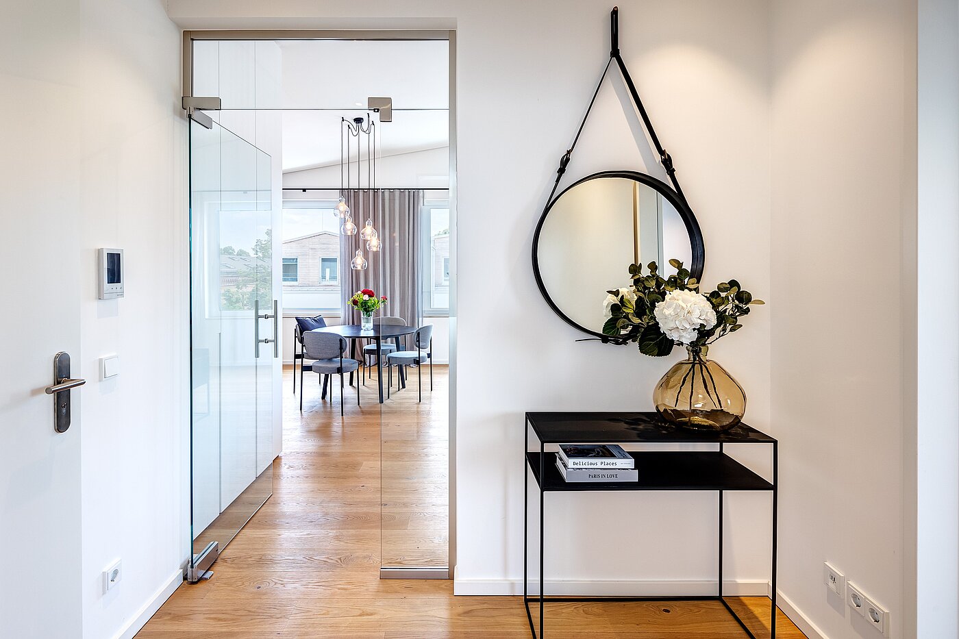 Appartamento a 2 camere | 70134 | Ansprechendes Entrée