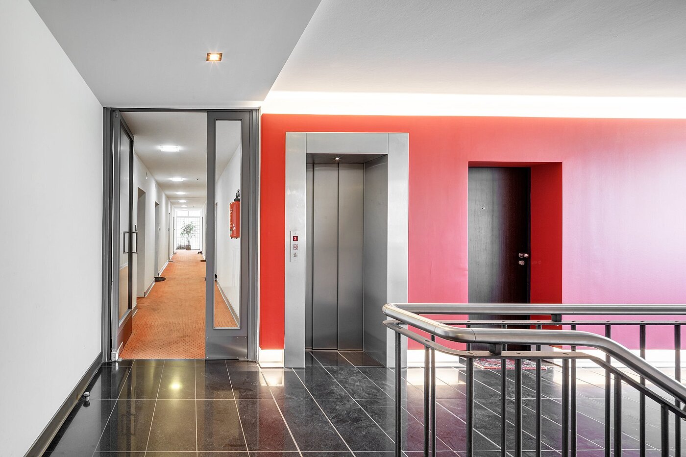 Appartamento a 2 camere | München-Haidhausen | 2105ML6 | Treppenhaus mit Lift