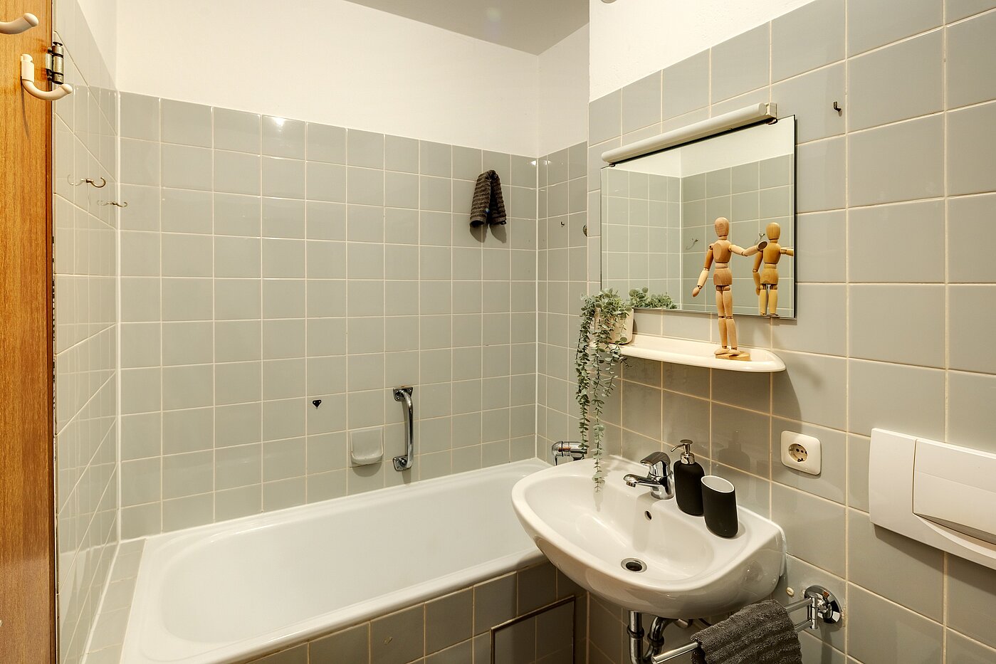 Appartamento a 1 camera | Herrsching am Ammersee | 2302ML2 | Badzimmer mit Wanne