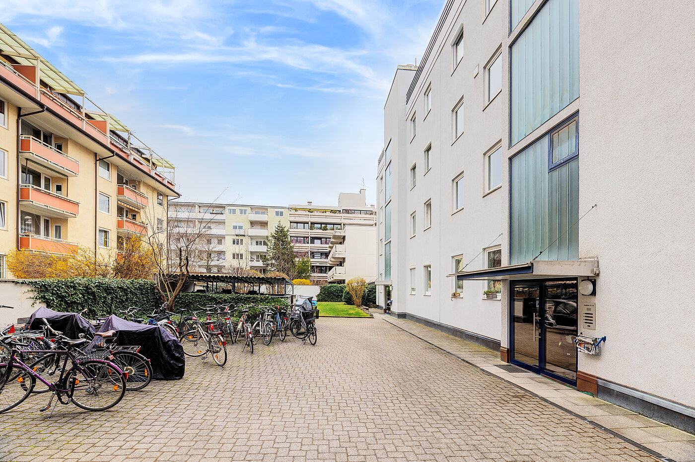 Appartamento al piano terra a 2 camere | München-Schwabing | 70394 | Rückgebäude