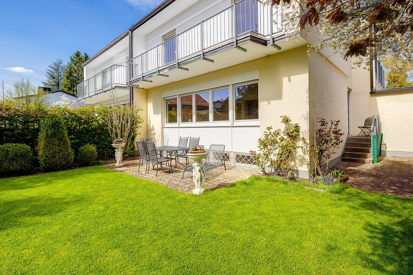 Casa bifamiliare a 4 camere | München-Solln | 70120 | Hausansicht