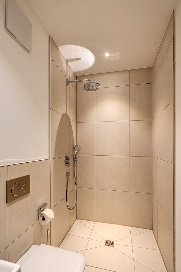 Terrassenwohnung a 3 camere | München-Harlaching | 70371 | bodengleicher Dusche